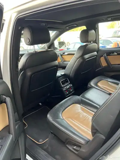 اودي Q7 استخدام اجنبي داخل كامب index