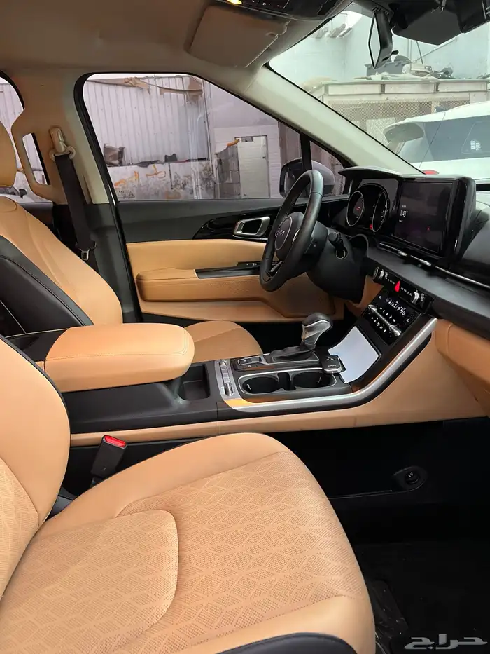 كرنفال 2023 (ديزل) 9مقاعد وارد كوريا 16