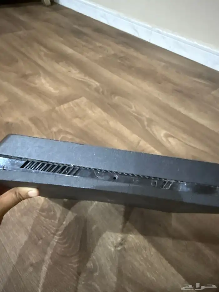 سوني 4 مع شريط فيفا2024 السعر 400 3