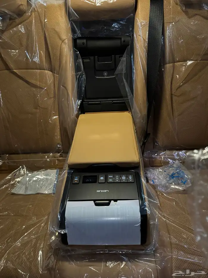 لكزس ES350 فئة CC بنزين 2025 11