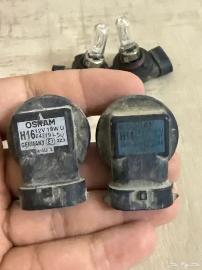 تيوتا كورلا قطع غيار 1