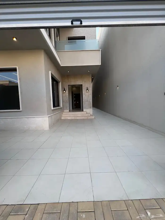 للبيع فيلا دورين وملحق موقع مميز درة الموسى 2