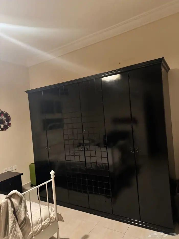 دولاب ملابس 0