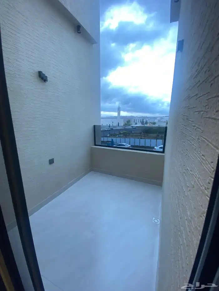 للبيع شقة دور ثاني مساحة كبيرة تشطيب فاخر بالمحاله 510الف 10