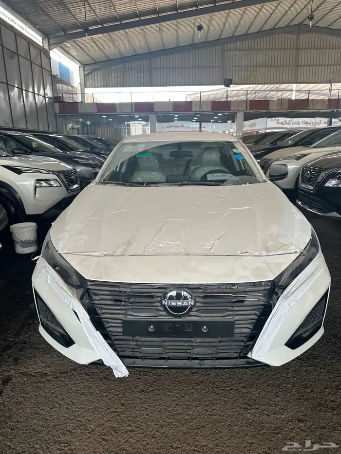 نيسان التيما S استندر 2026 ابيض رصاصي بترومين 0