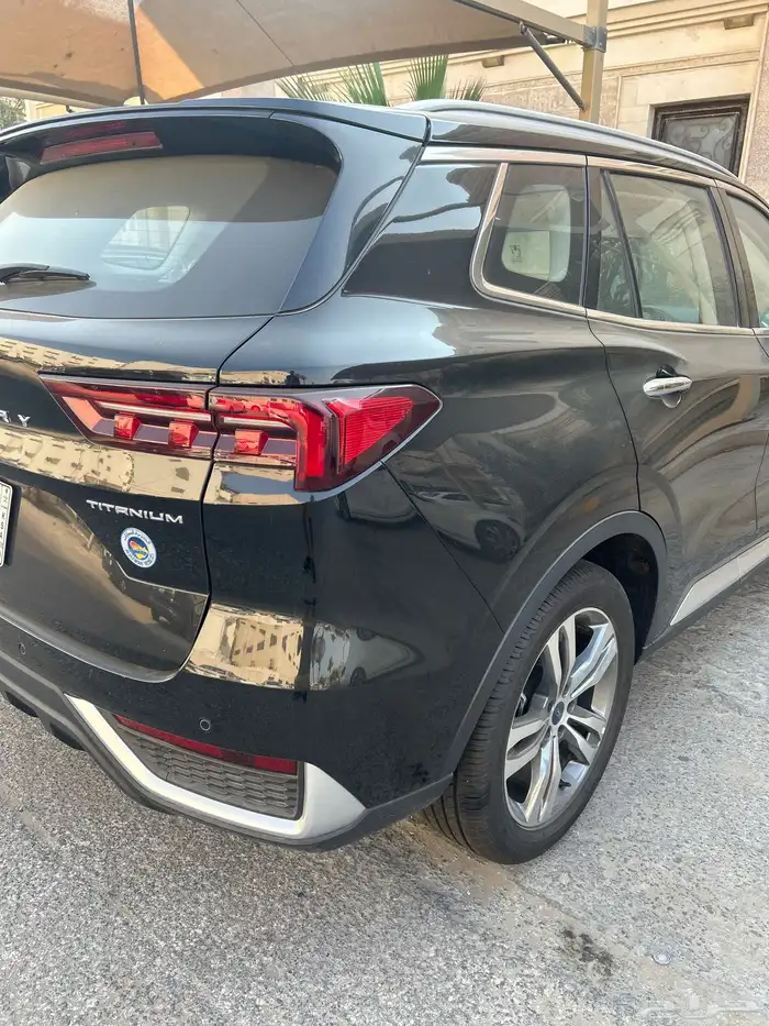 تسريتوري فورد للبيع موديل 2025 وكاله ماشية 100 كيلو فقط 1