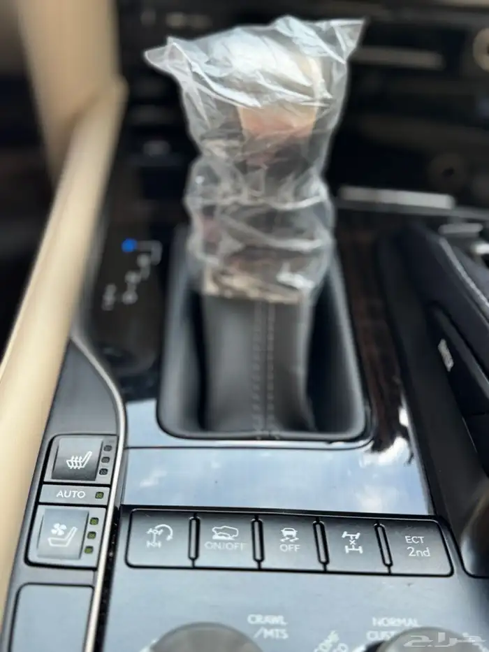 نادر من النوادر جيب لكزس LX570 (مخزن عداد 36 ألف فقط) 35