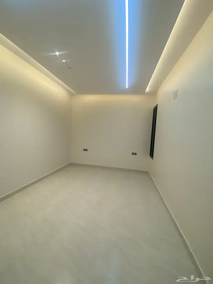 للبيع شقة دور ثاني مساحة كبيرة تشطيب فاخر بالمحاله 510الف 17