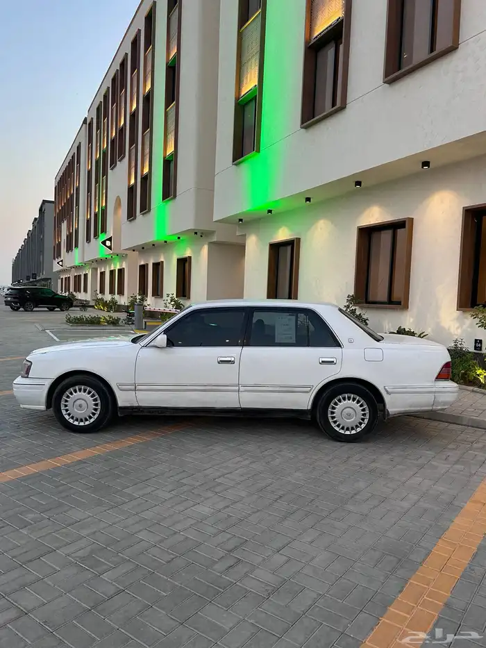 تويوتا كراون 1998 التاج للبدل او البيع 21