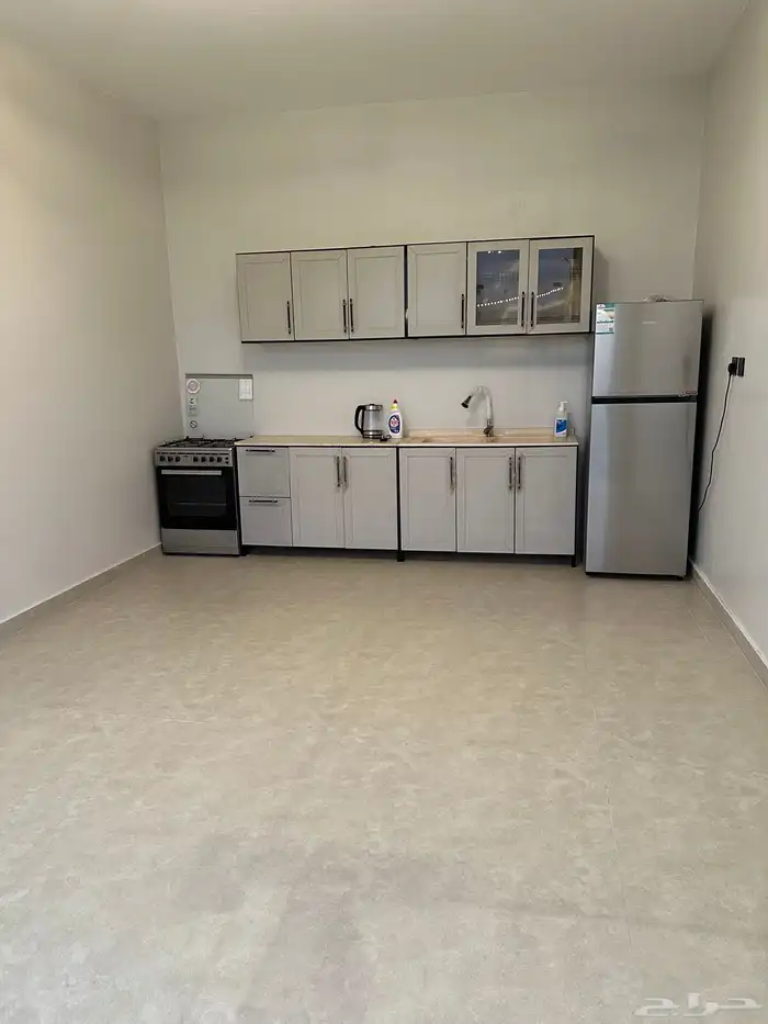 استراحه فاخره بالعمارية للايجار السنوي او اليومي 17