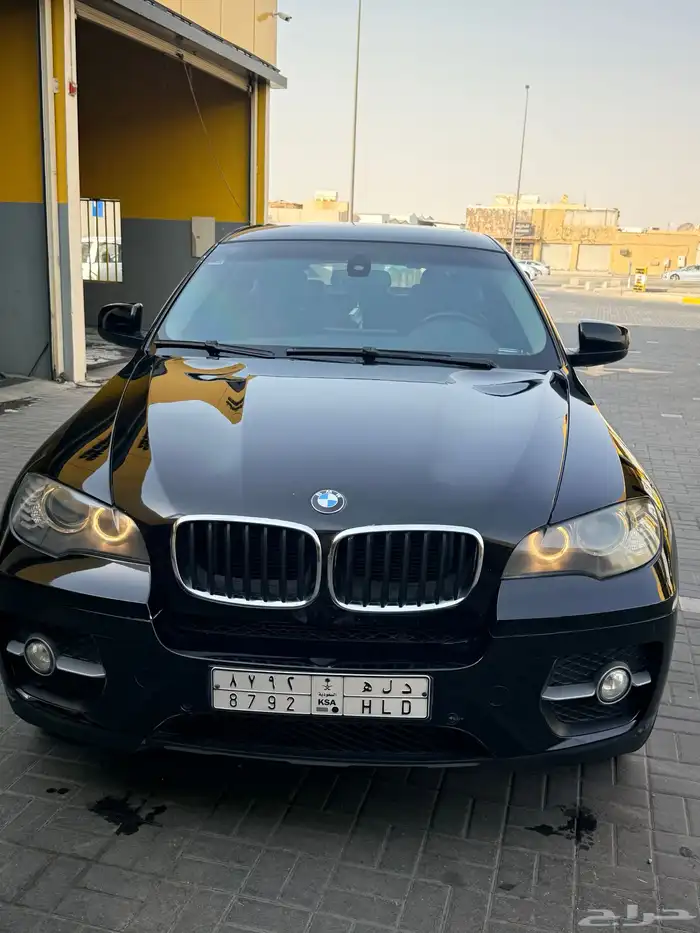 للبيع سيارة BMW فئة X6 موديل 2012 16