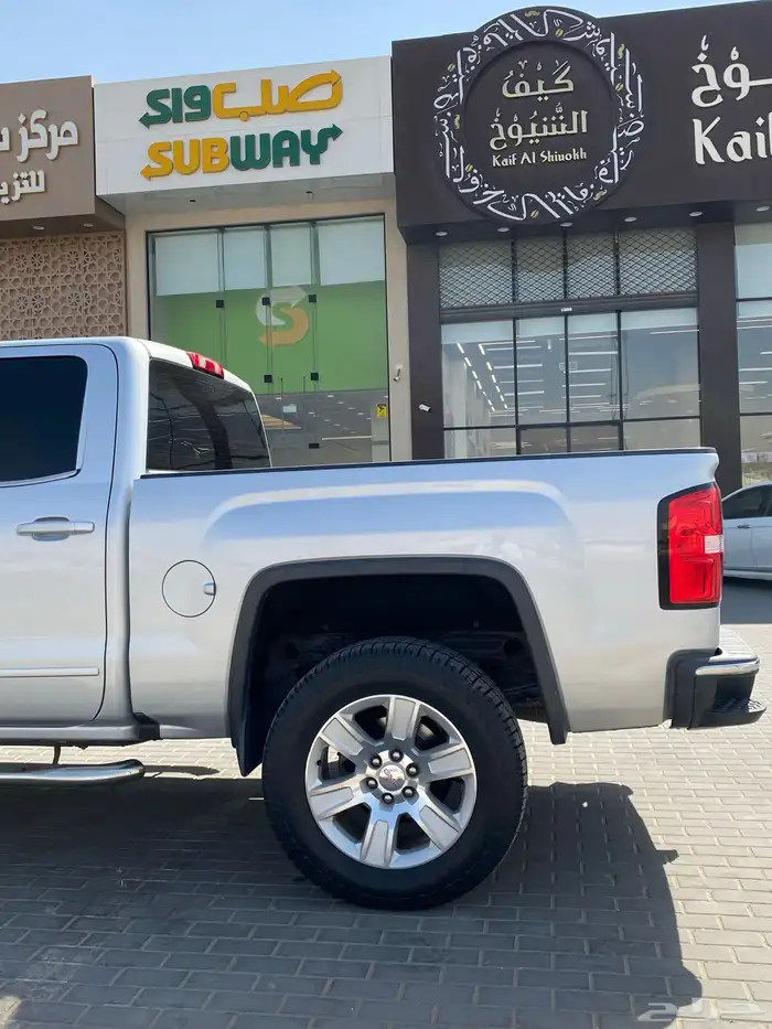 سييرا 2016 فل كامل Z71 اللون فضي SLE 4