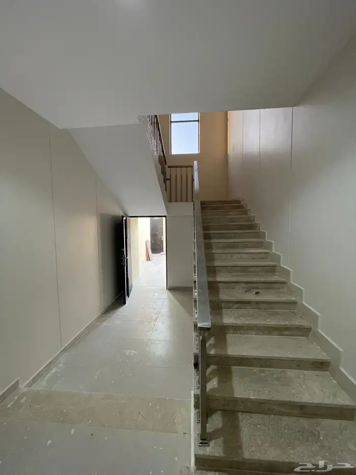 للبيع وحده علويه بحي الجزيره 1