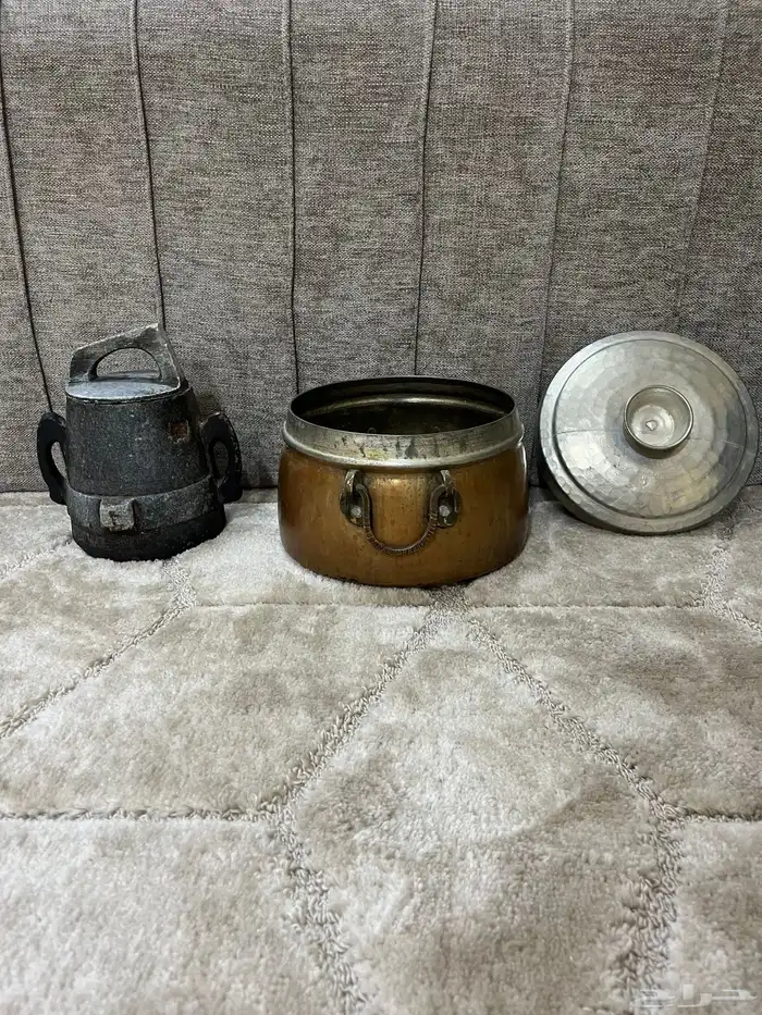 قدرين واحد نحاس واحد حجري 0