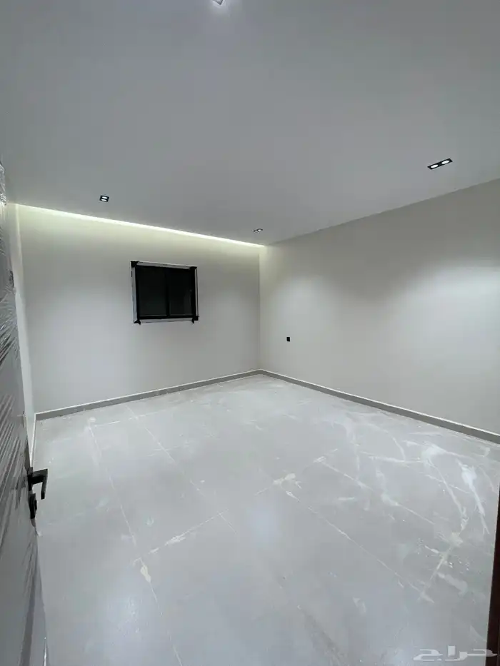 للبيع وحده علويه بحي الجزيره 9