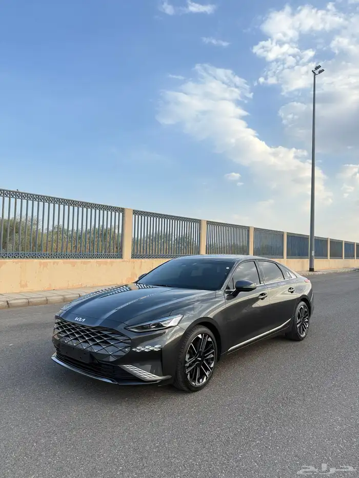 كيا K8 2022 بحالة الوكاله 3