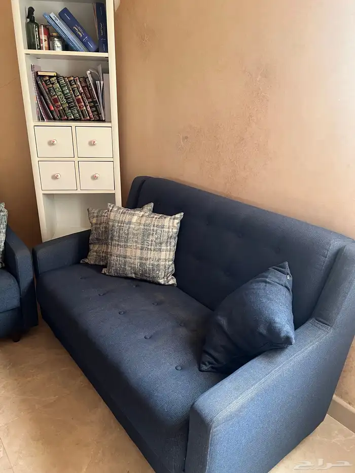 كنب وخزانه ويتحول لسرير نفرين وثلاثه ومفرده بسعر 1500 1