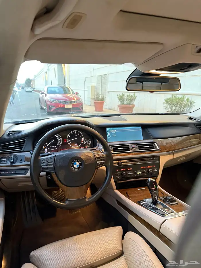 بي ام دبيلو 2009 ( مخزن ) اقبل البدل المناسب 74