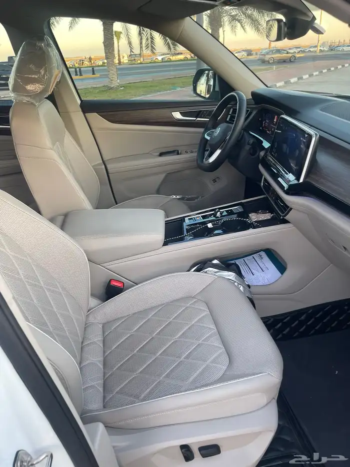 فولكس تيرامونت R 12