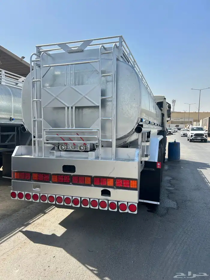 وايت اكترس جفالي 2004 7