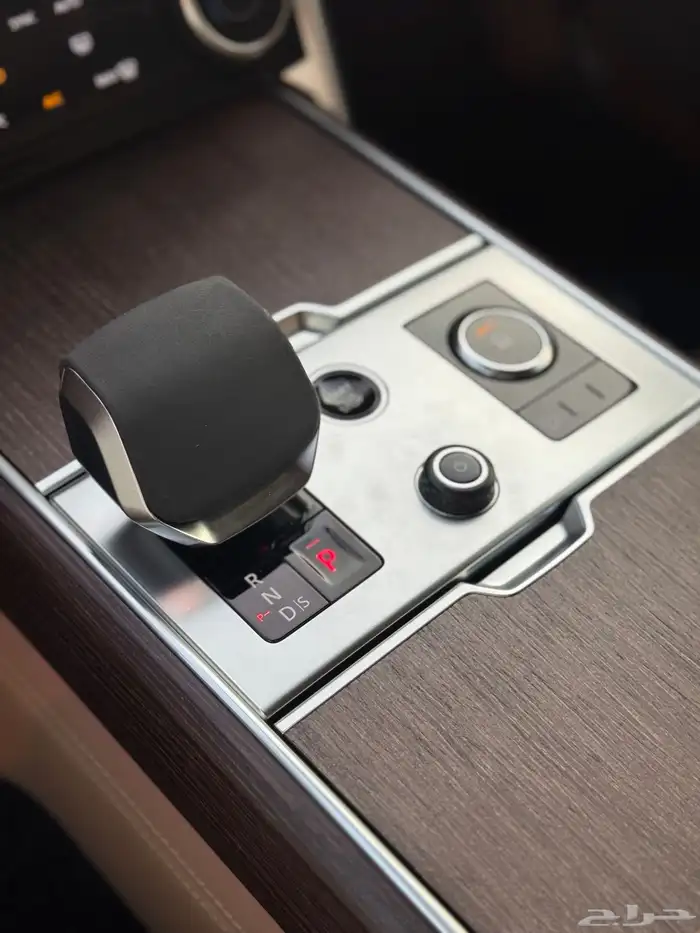 رنج روفر فوج اوتوبيقرافي 2023 V8 - ضمان وصيانة مجانية 17