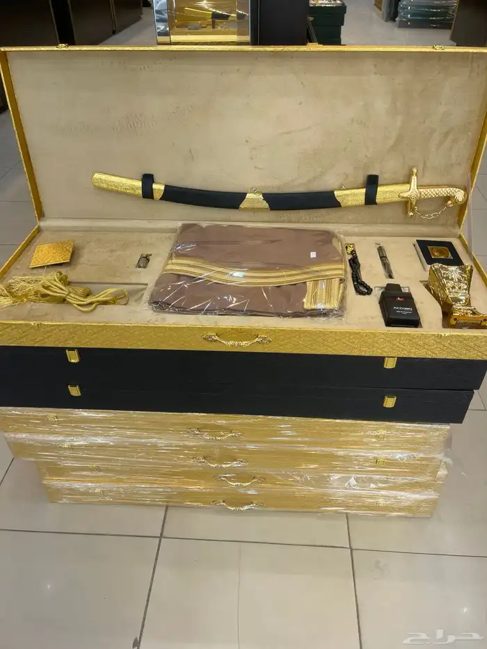 هدايا رجالية تخرج ترقية تقاعد زواج بشت سيف درع 65