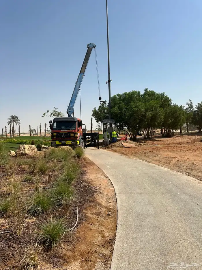 كرين. مع. سطحه ونش متواجد العارض ملهم. بنبان 4