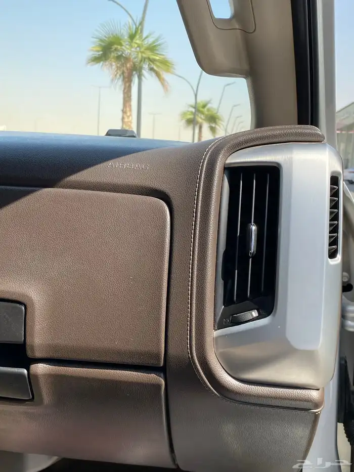 سييرا 2016 فل كامل Z71 اللون فضي SLE 13