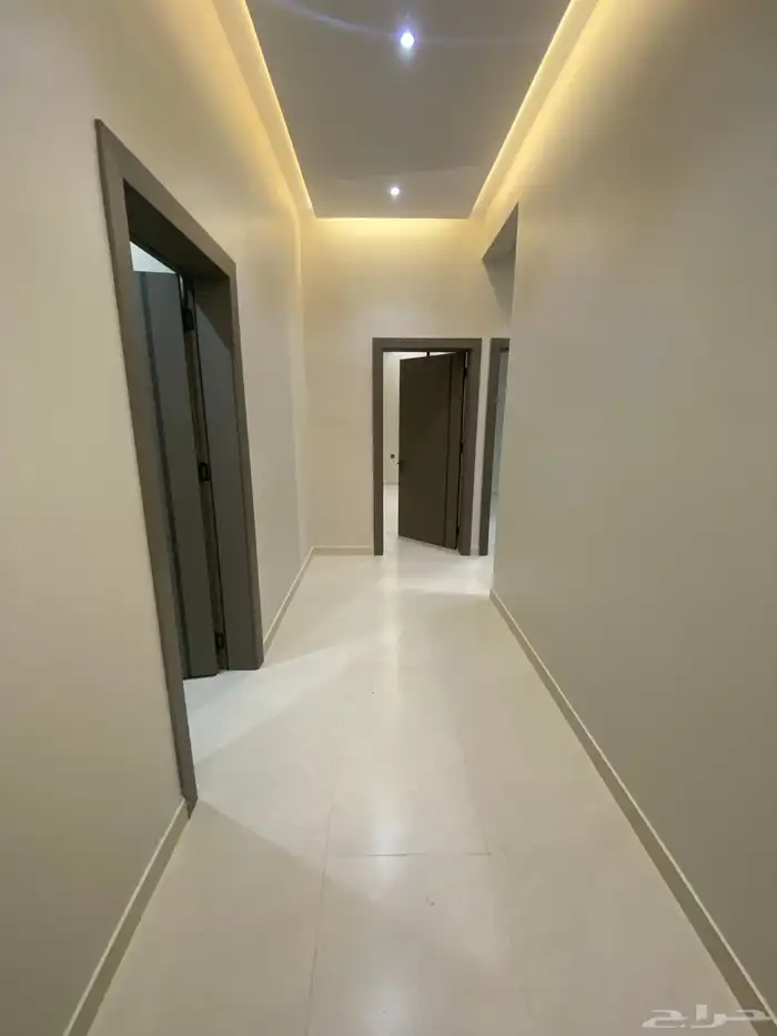 للبيع شقة دور ثاني مع سطح 6غرف تشطيب فاخر بالمحاله 580 الف 17