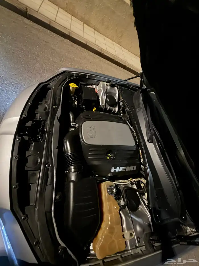 للبيع كرايسلر 2016 فل كامل V8 4