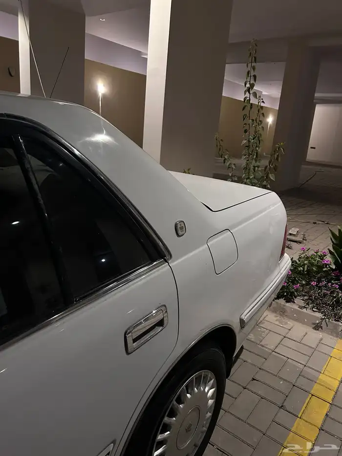 تويوتا كراون 1998 التاج للبدل او البيع 31