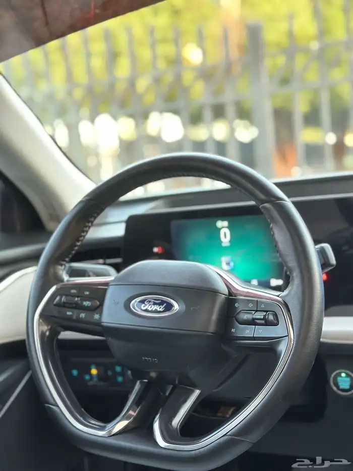 فورد تورس موديل 2023 نص فل ترند بطاقه جمركية 24