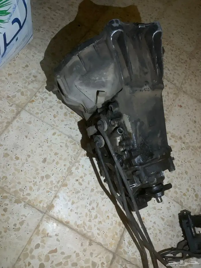 قير عايدي مرسيدس بنز سيدان 280. 1978 1