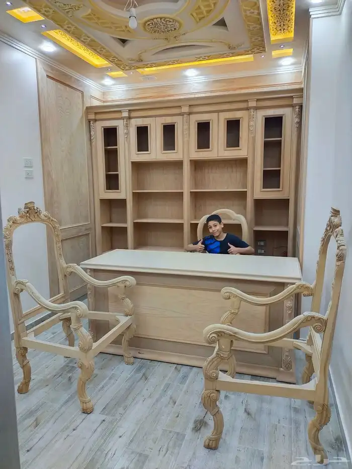 معلم ورشه نجاره مودرن لتفصيل الأبواب وغرف النوم والديكورات 22