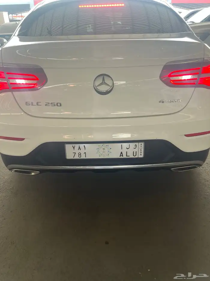 لوحه مميزه جاهزه للنقل بشعار الرؤيه 0