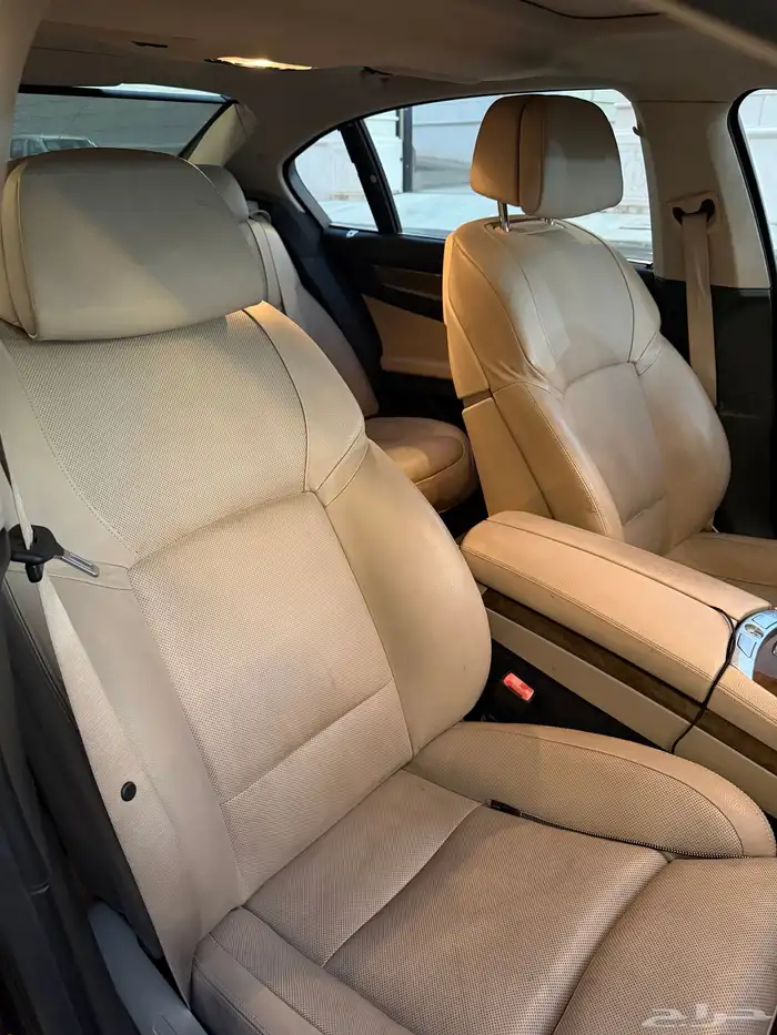 بي ام دبيلو 2009 ( مخزن ) اقبل البدل المناسب 50