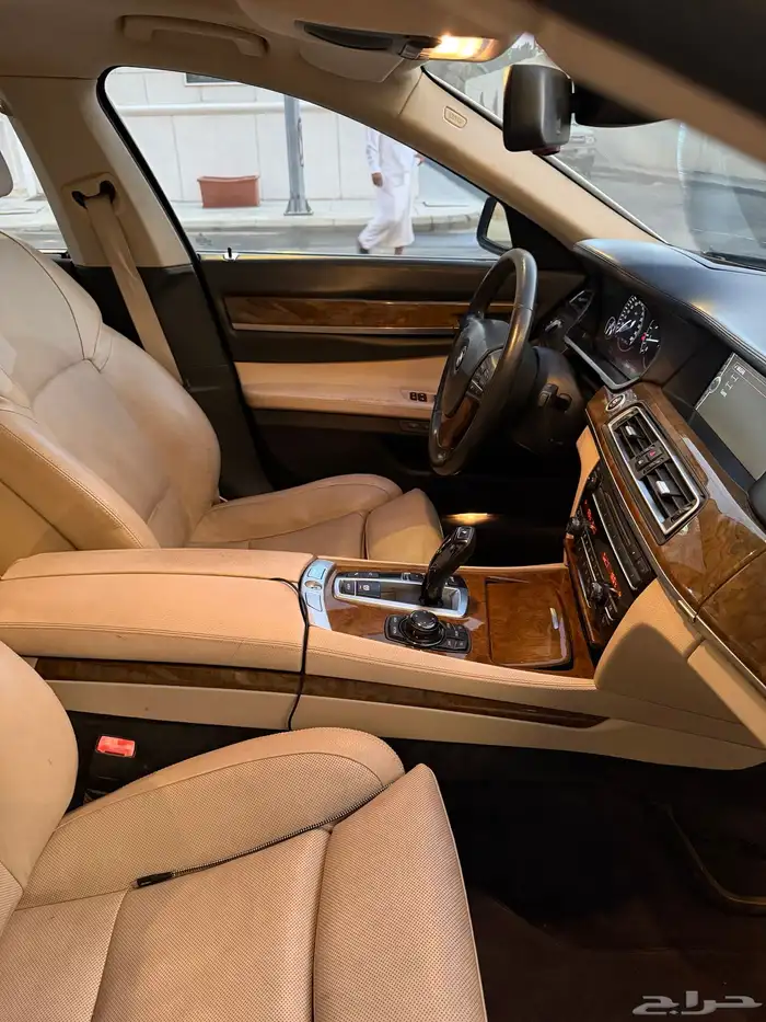 بي ام دبيلو 2009 ( مخزن ) اقبل البدل المناسب 54