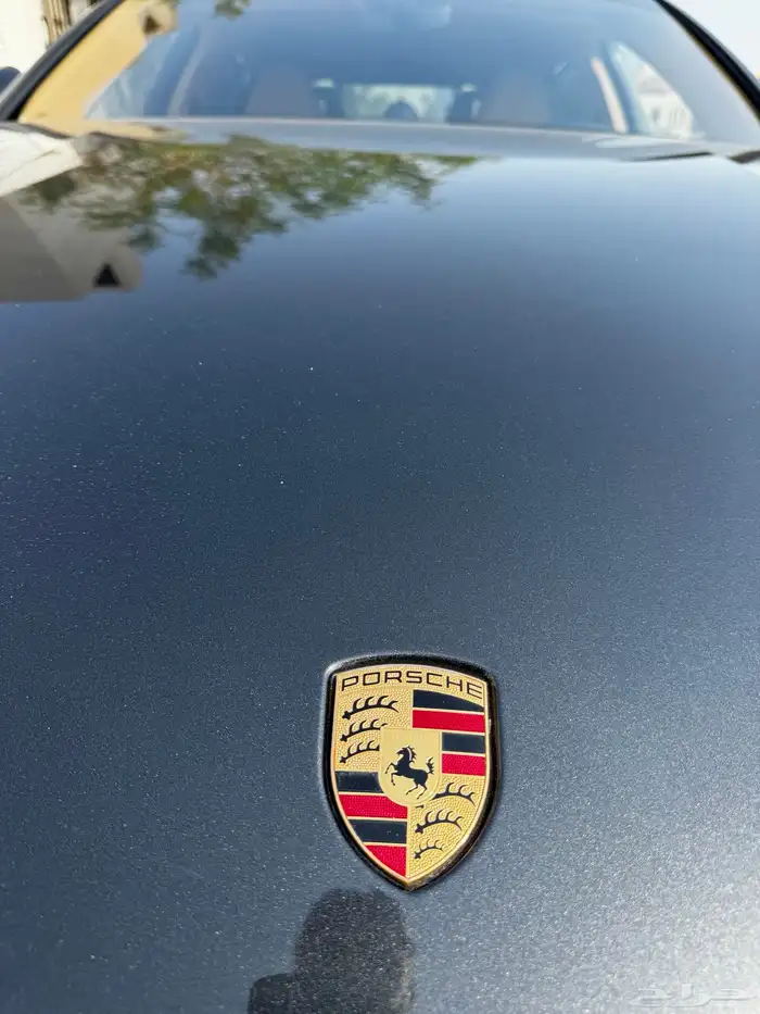 بورش باناميرا 12