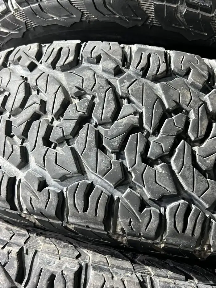 كفرات نضيفه بالمره حجري تاريخ 24 مقاس 17 5