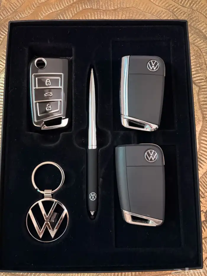 تي روك volkswagen T-ROC 2024 black style 6