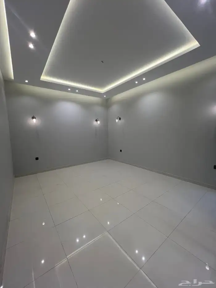 للبيع فيلا دورين وملحق موقع مميز درة الموسى 10