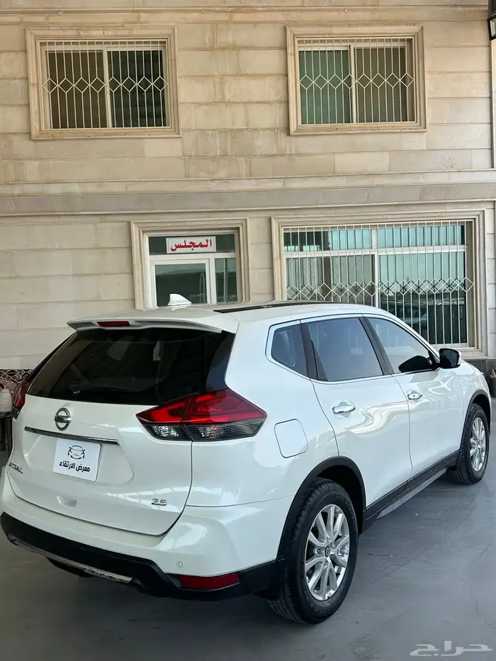 نيسان اكس تريل 2021 -7 مقاعد دبل 2
