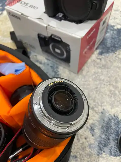 كانون 80 D شبه جديدة مع عدسات و اغراض index