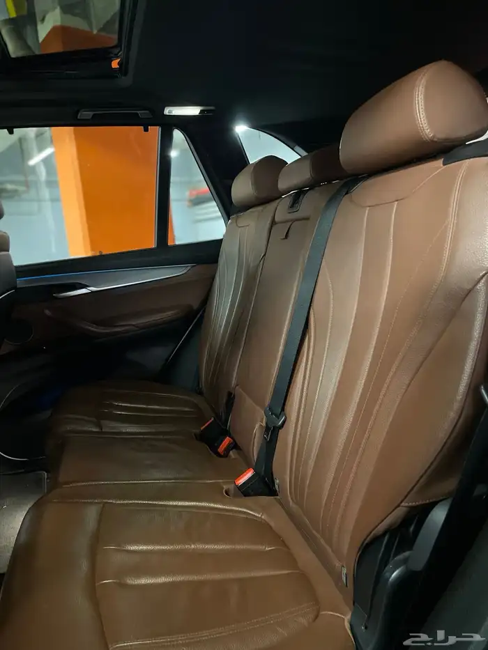 2015 بي ام دبليو X5 نظيفة جدا 16