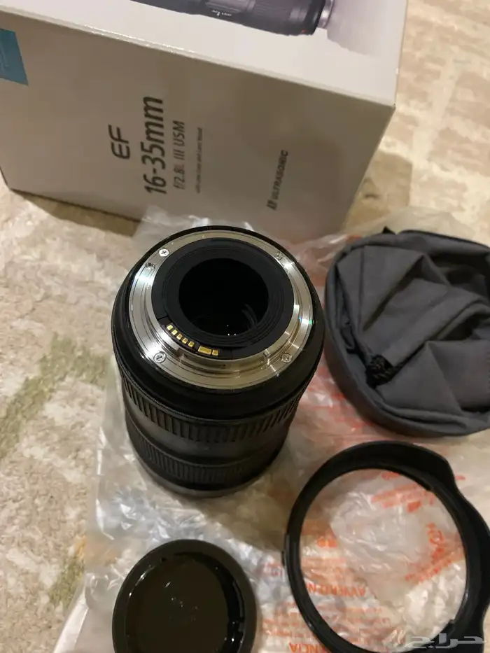 عدسات تصوير بحالة ممتازة وفلاش Godox V1C 9