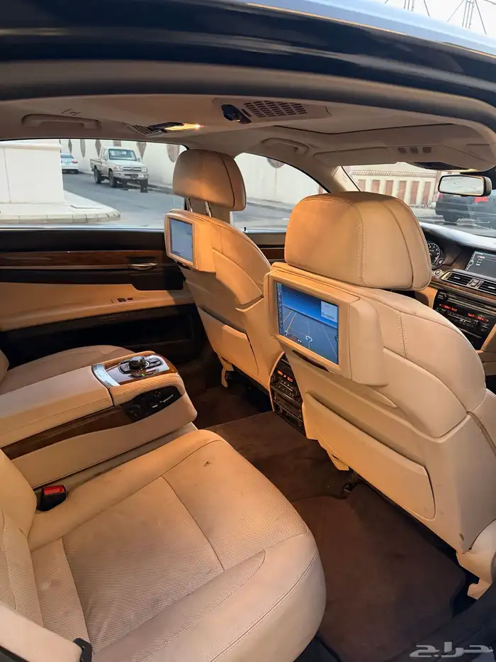 بي ام دبيلو 2009 ( مخزن ) اقبل البدل المناسب 68