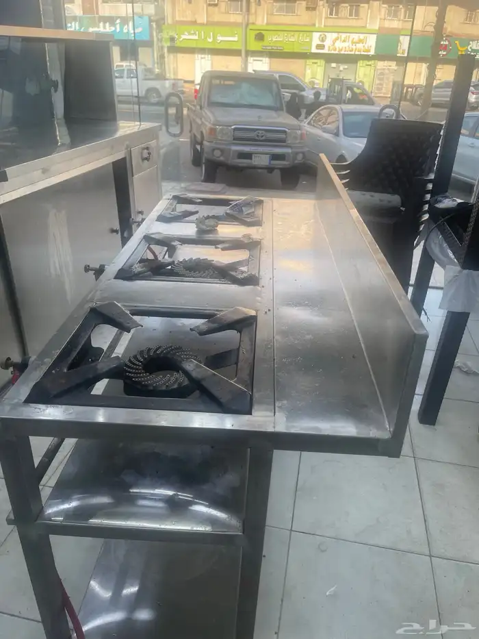 معدات مطعم استخدام شهر واحد 1