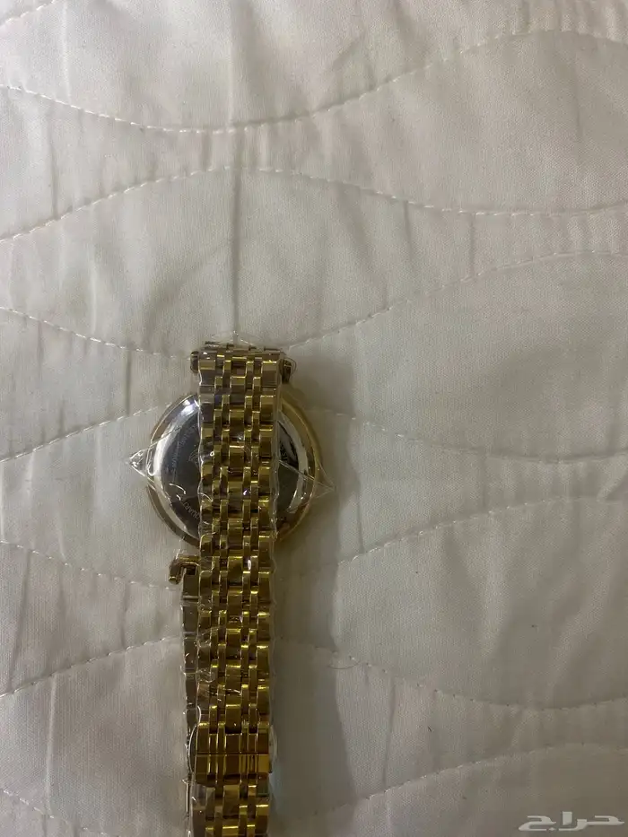 ساعة تصميم فيرزاتشي ذهبية فخمة   جديدة بالتغليف 0