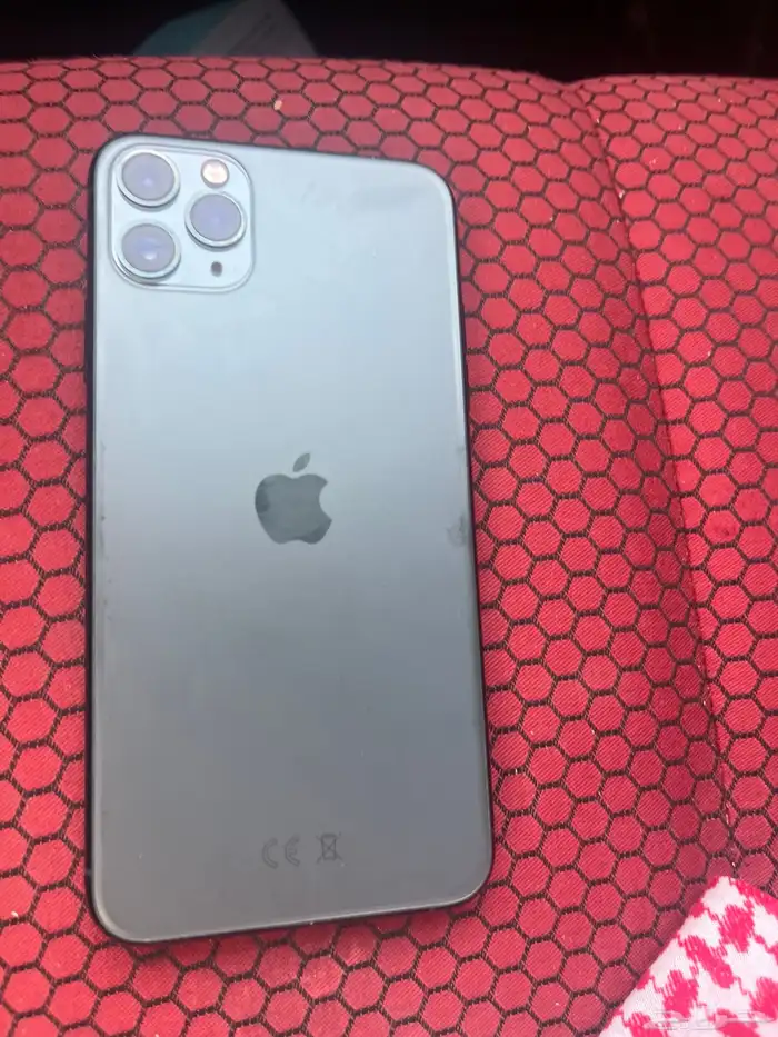 آيفون 11 برو ماكس 0
