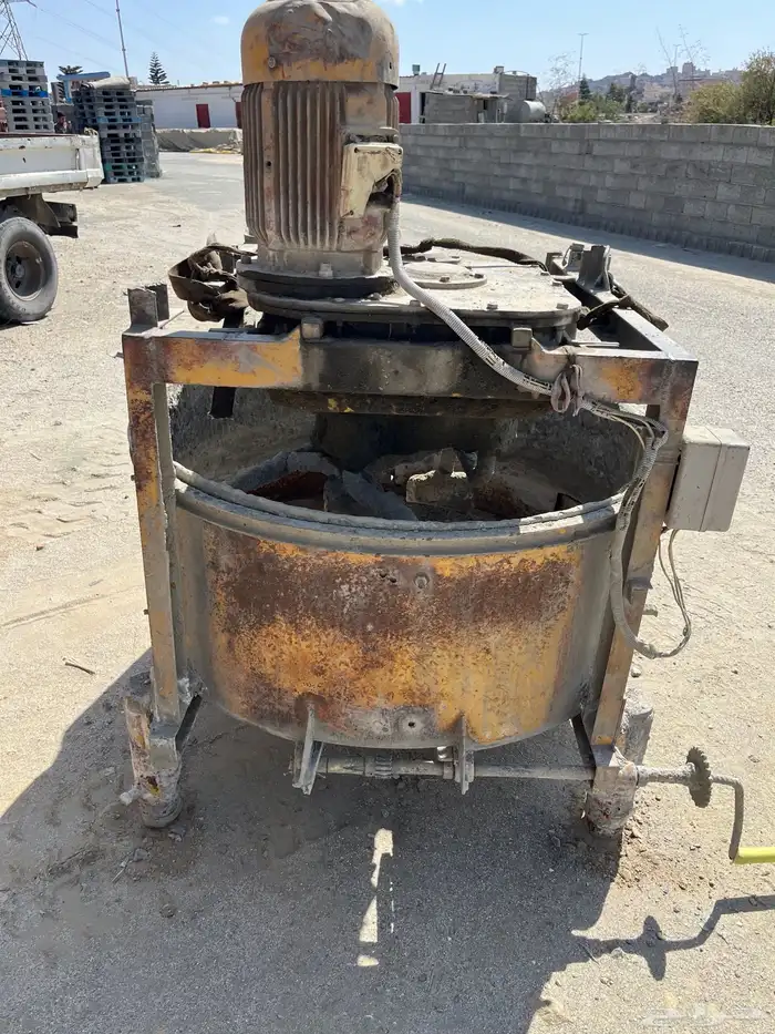 معدات مصنع طوب وداموك زراعه وخلاطه وقلاب داينه 0